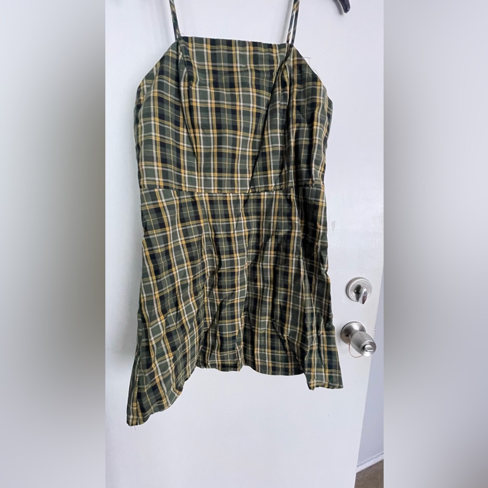 No Boundaries Green and Yellow Plaid Jumper